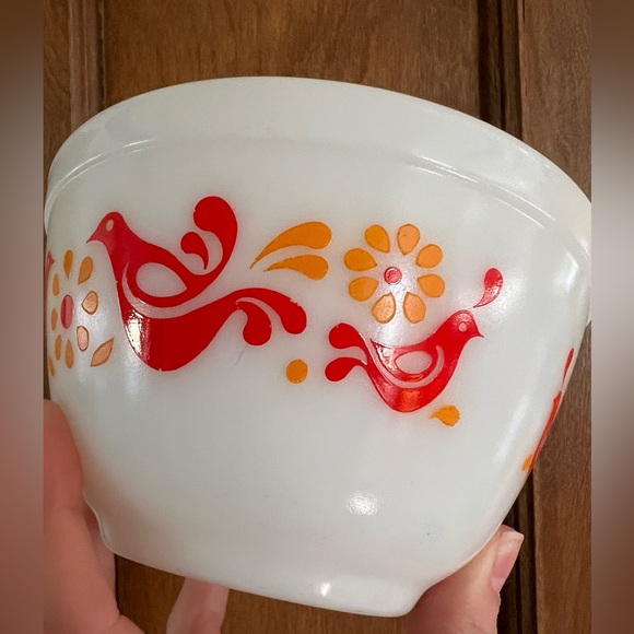 Pyrex Friendship 1.5 Pint Cinderella Mixing Bowl #401 Red Orange Birds USA Vtg - Picture 7 of 9